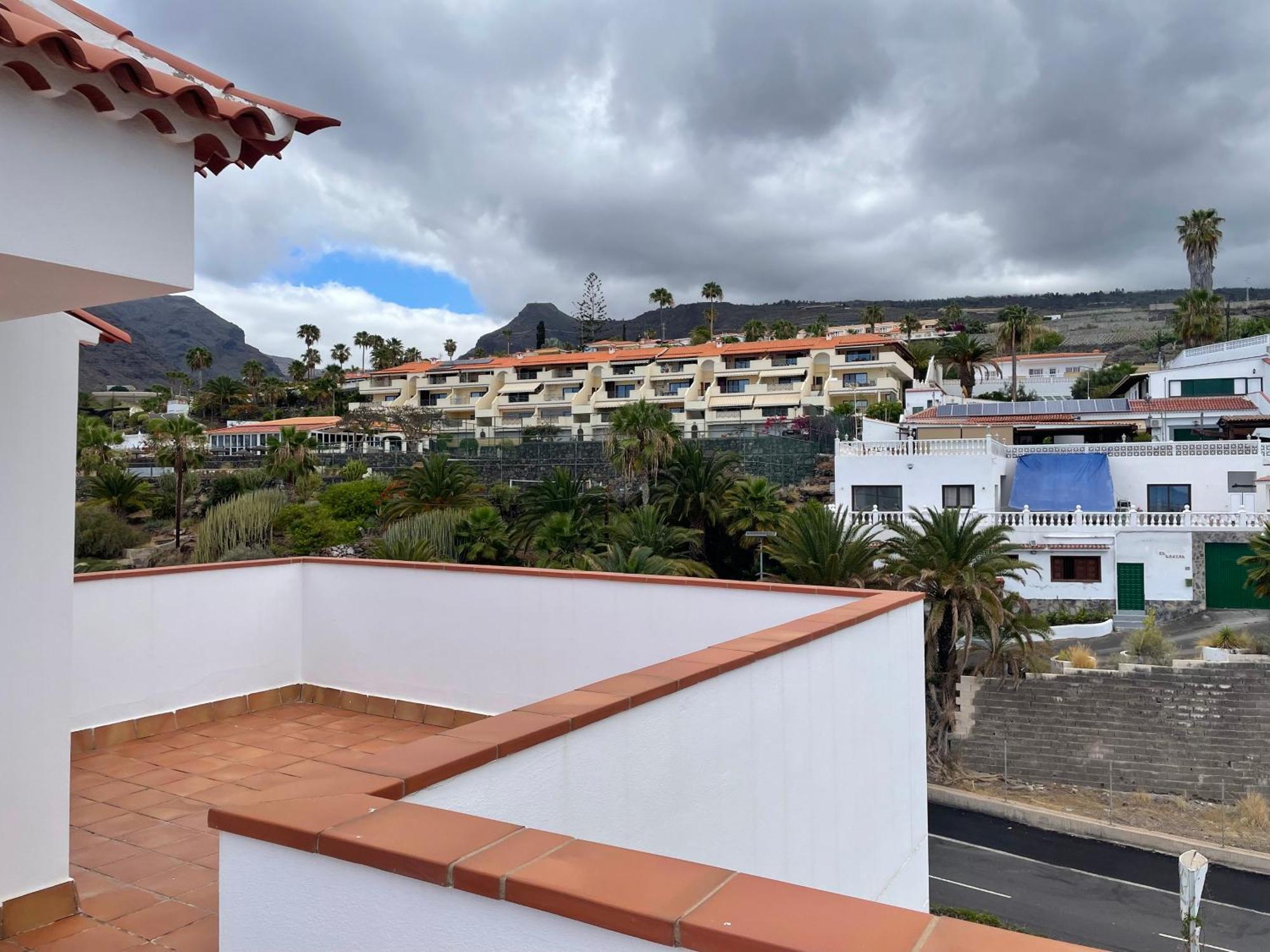 Amazing Duplex With Large Terrace And Sea Views Apartment Puerto de Santiago  Bagian luar foto